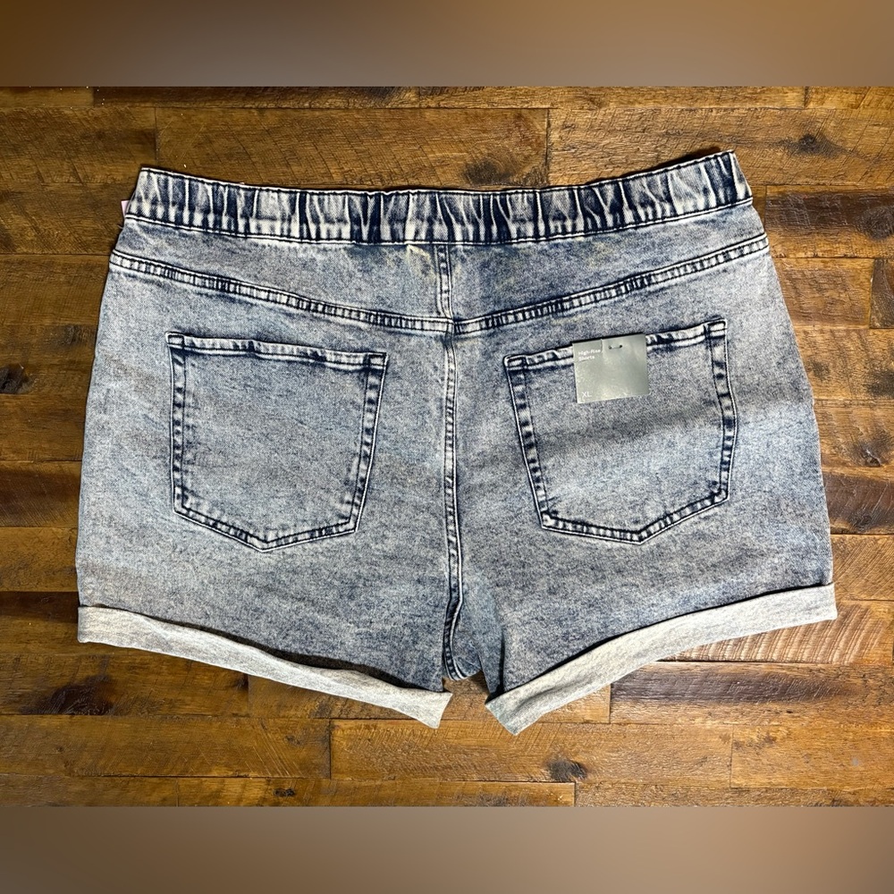 NWT Target Wild Fable Acid Wash High-Rise Denim Shorts XL - Picture 2 of 4
